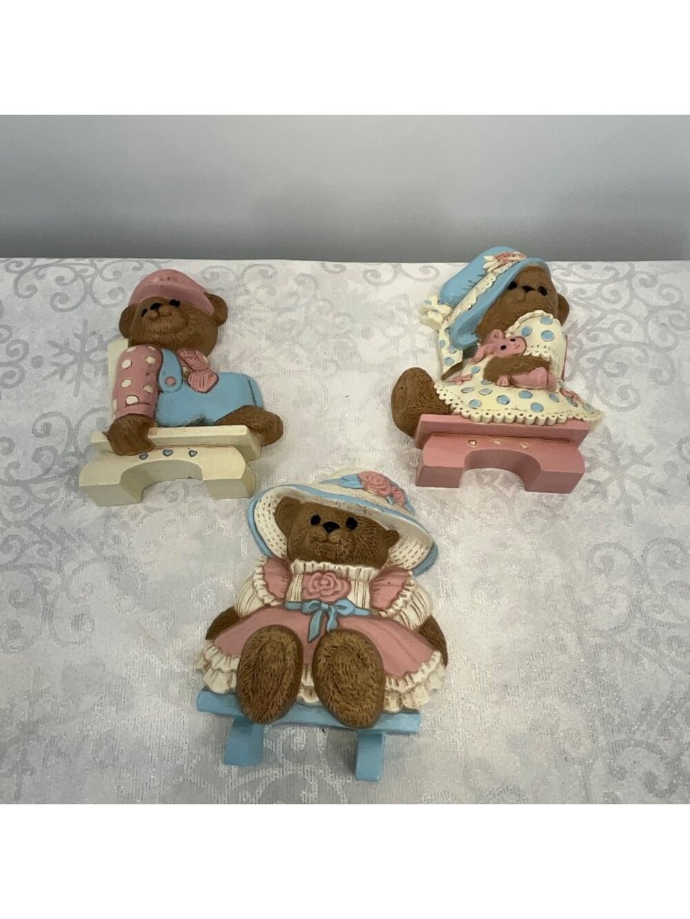 Set Of 3 Vintage Burwood Wall Hanging Teddy Bear Plaques 1995 Pastel Pink & Blue